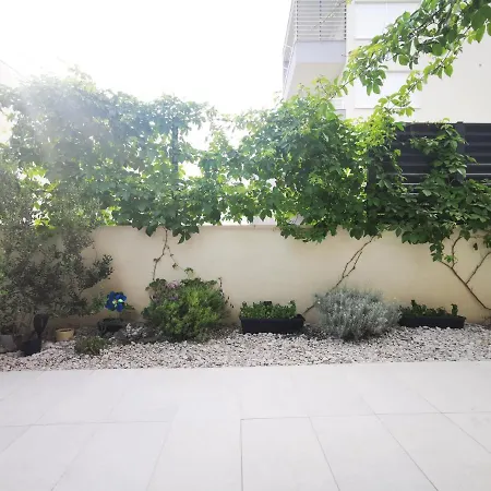 With Mediterranean Garden Makarska